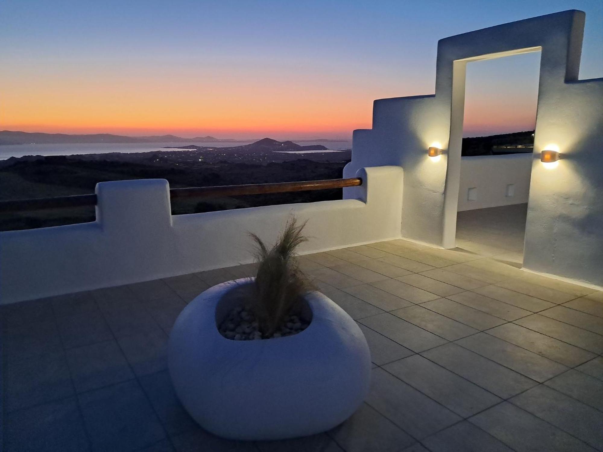 Ariadne'S Crown Luxury Suites With Private Pool Vívlos المظهر الخارجي الصورة