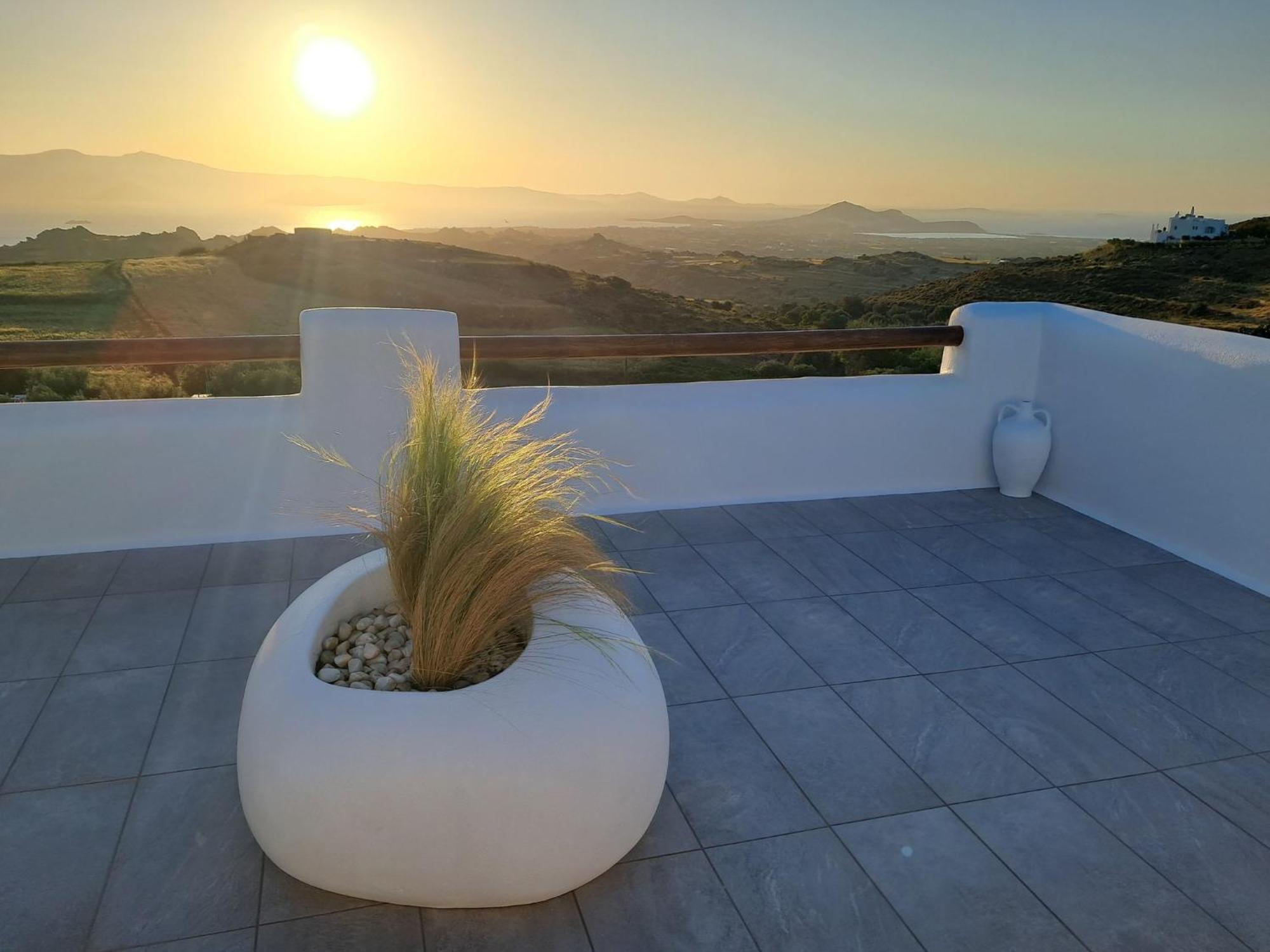 Ariadne'S Crown Luxury Suites With Private Pool Vívlos المظهر الخارجي الصورة